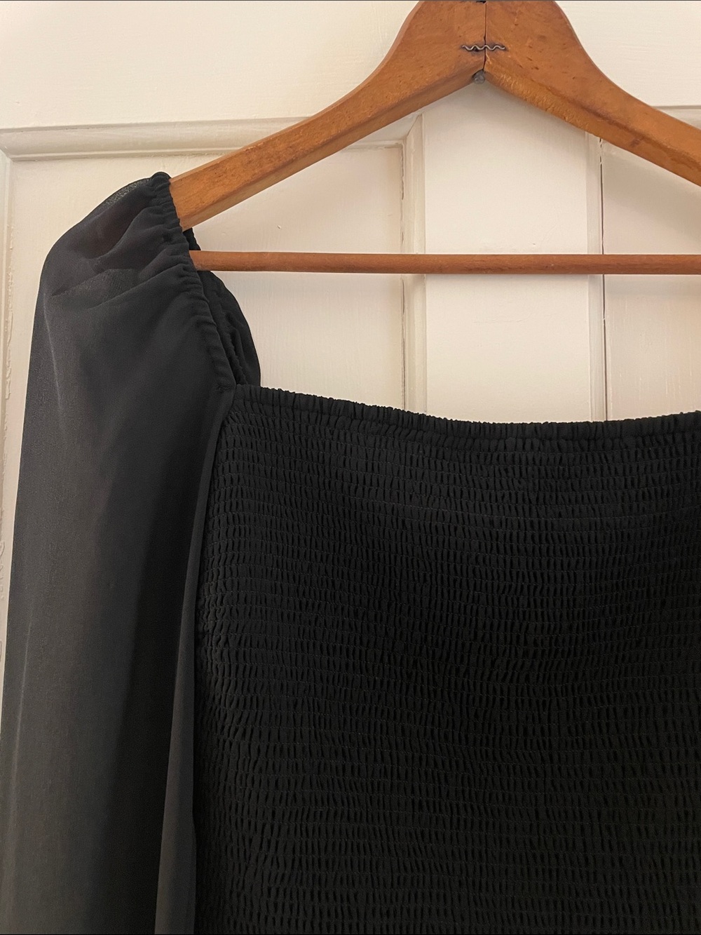NWT Aritzia Wilfred Saga Smocked Blouse Top Black | Women’s Size S - Picture 4 of 7